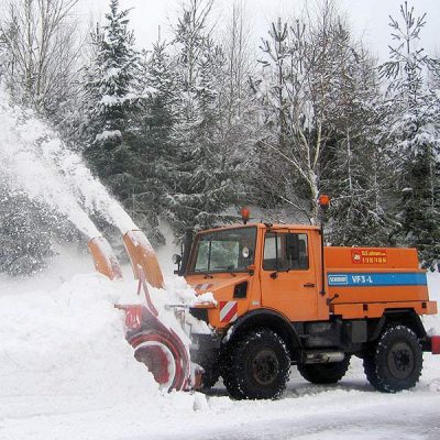 Schneefräse im Einsatz beim Winterdienst in Thüringen und Hessen